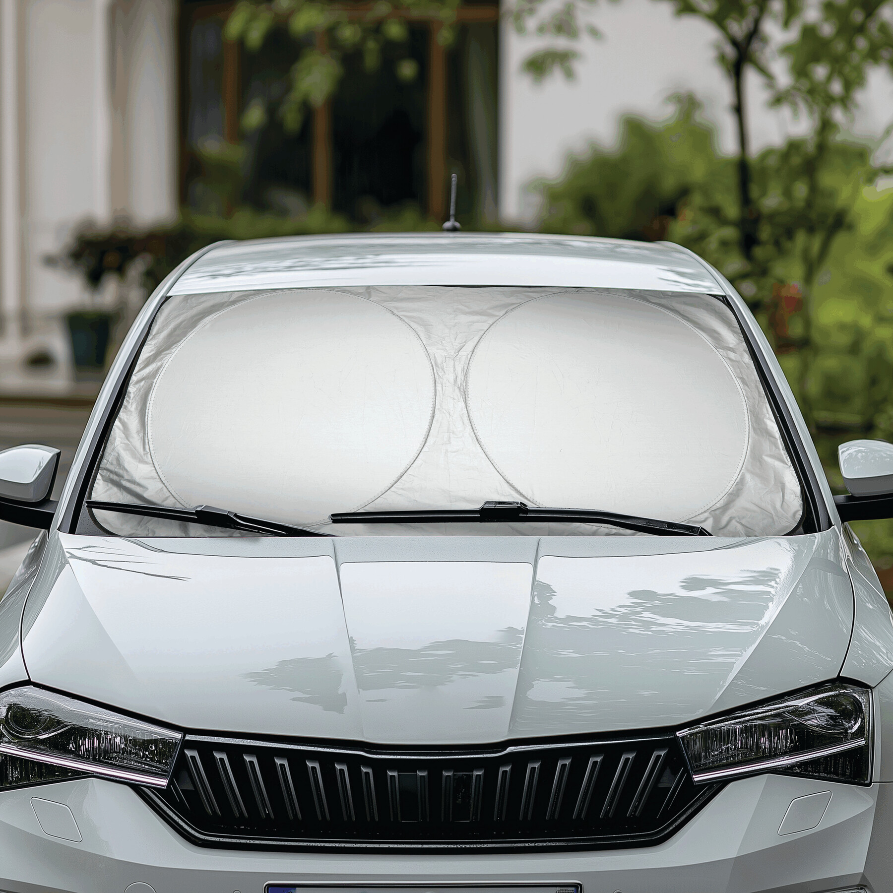 Vue 4 de SUN SHIELD - Pare soleil de voiture