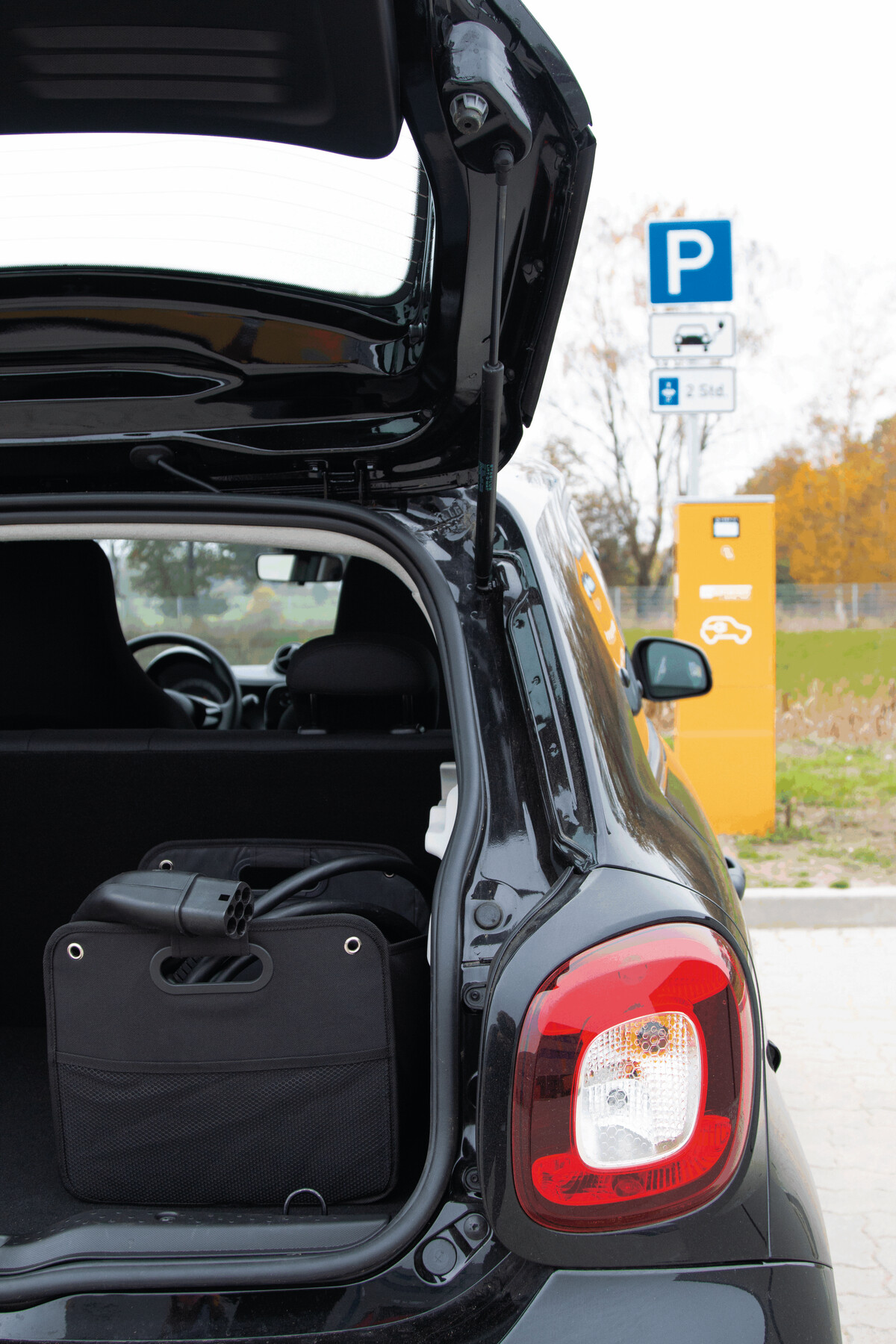 Vue 9 de CABLE HOME - <b>Sac de coffre