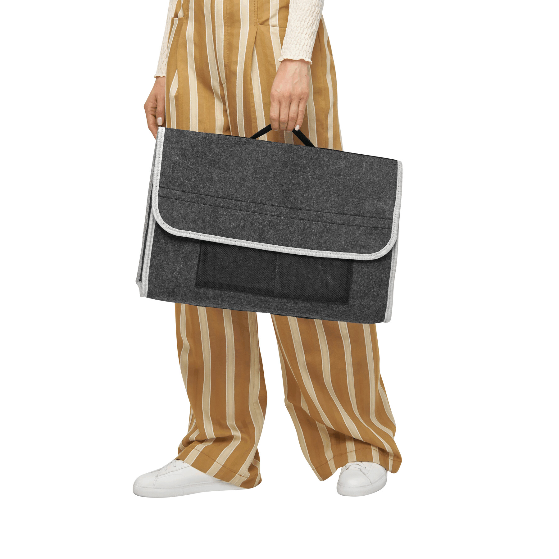 Vue 6 de CAR ASSISTANT - Sac de coffre