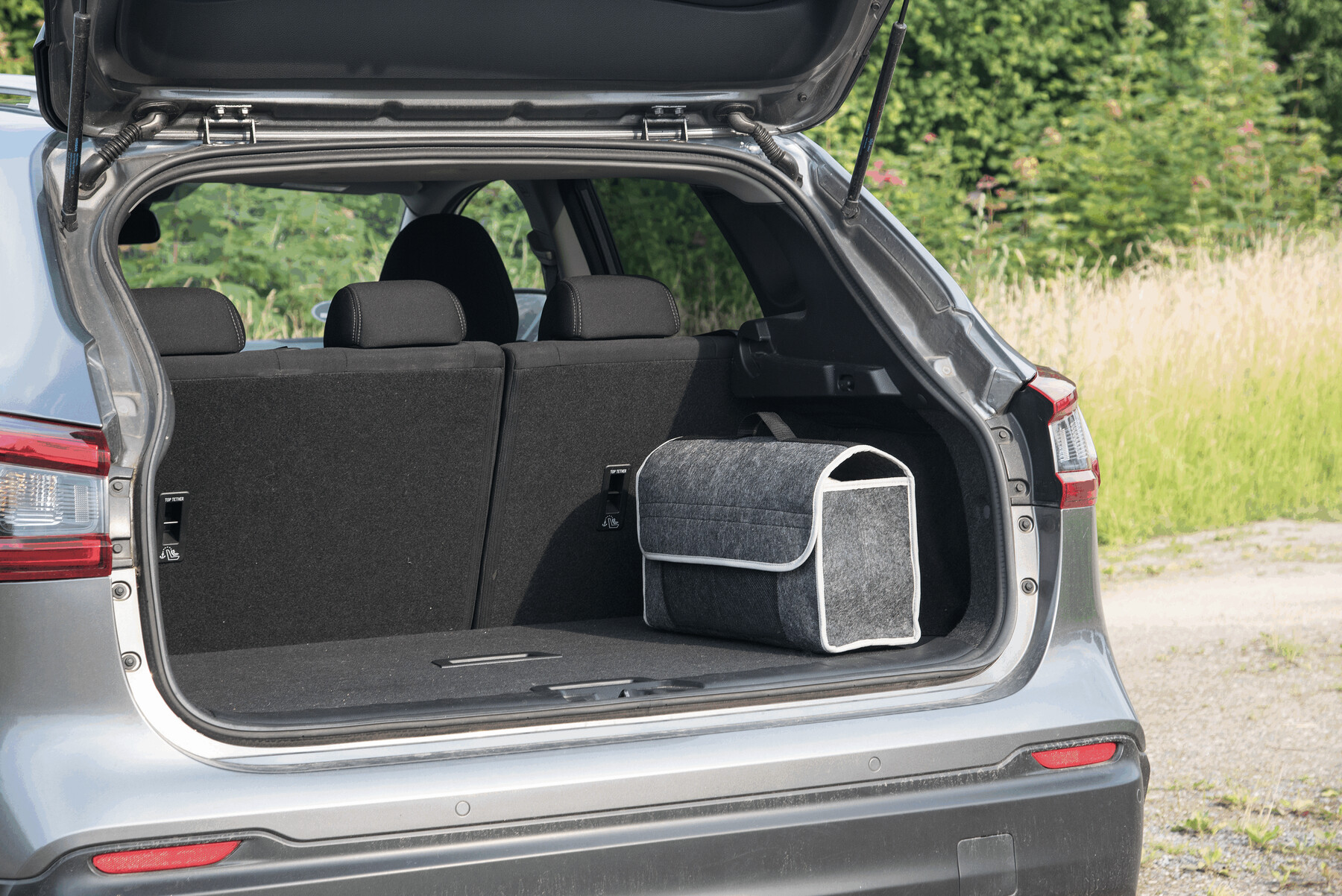 Vue 8 de CAR ASSISTANT - Sac de coffre